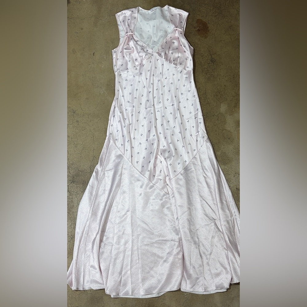 Vintage Vanity Fair Bow Print Pale Pink Nighty Nightgown Satin Slip Dress 70s
